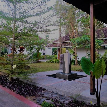 Hotel Minak Jinggo Banyuwangi  Zewnętrze zdjęcie