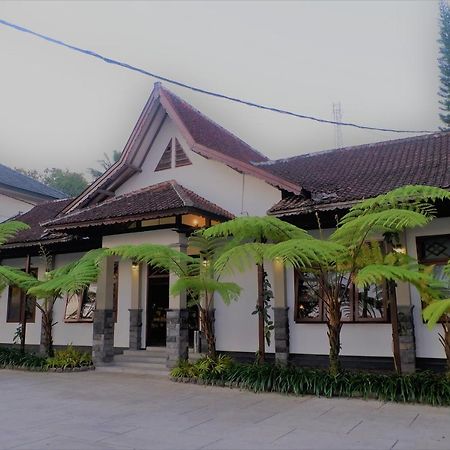 Hotel Minak Jinggo Banyuwangi  Zewnętrze zdjęcie