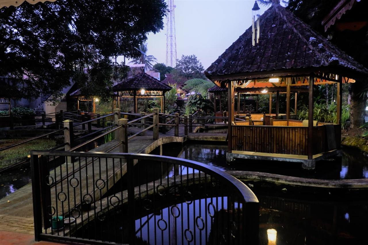 Hotel Minak Jinggo Banyuwangi  Zewnętrze zdjęcie