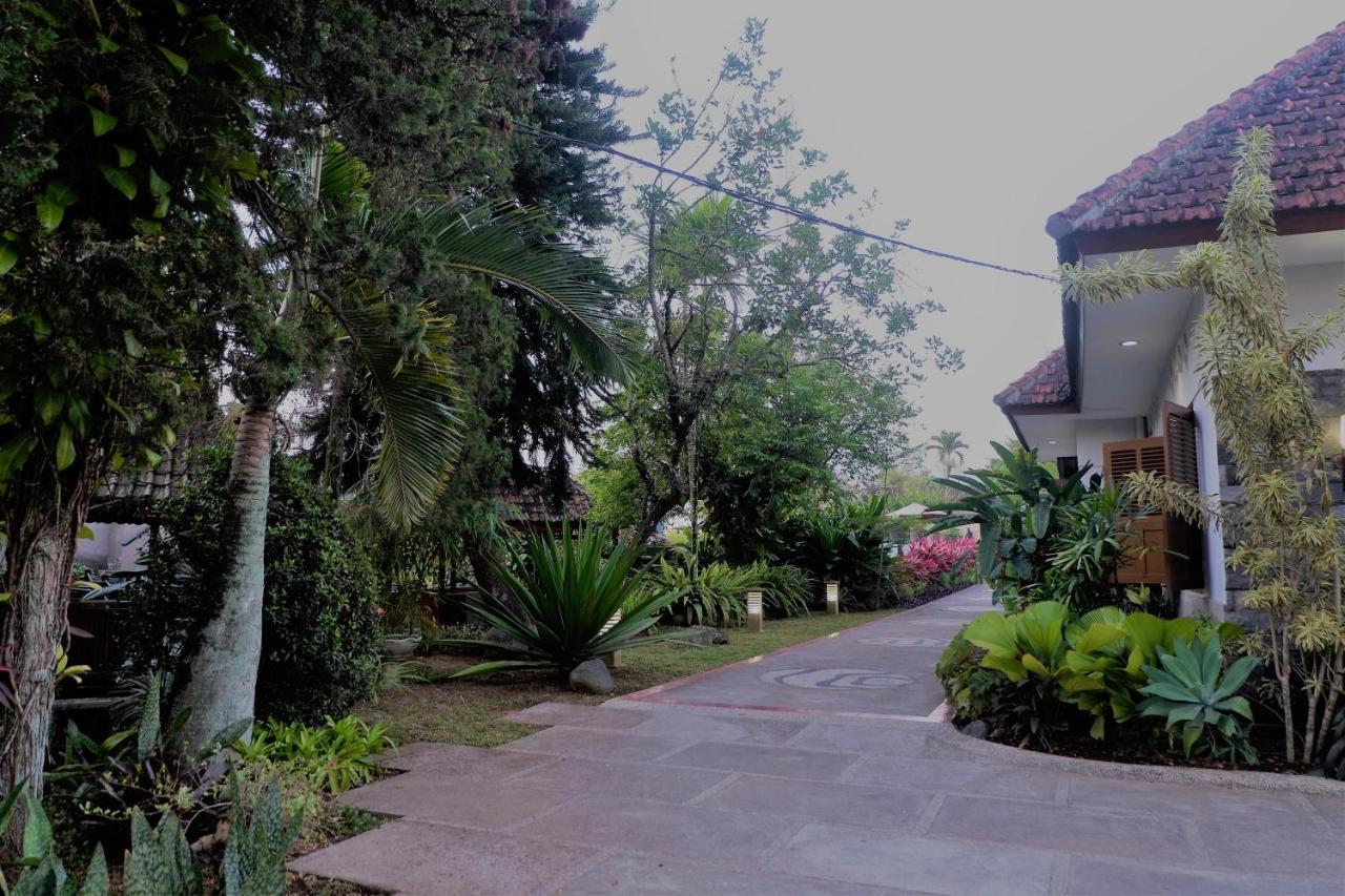Hotel Minak Jinggo Banyuwangi  Zewnętrze zdjęcie